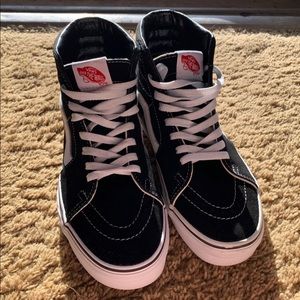 VANS Sk8-hi classic black high tops
